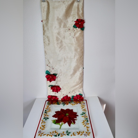 Vintage Gold Poinsettia Runner with Glass Plate - Picture 1 of 4
